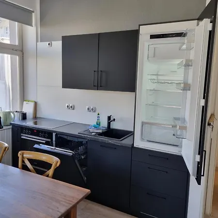 Mit Meerblick & 2 Balkonen * Sassnitz